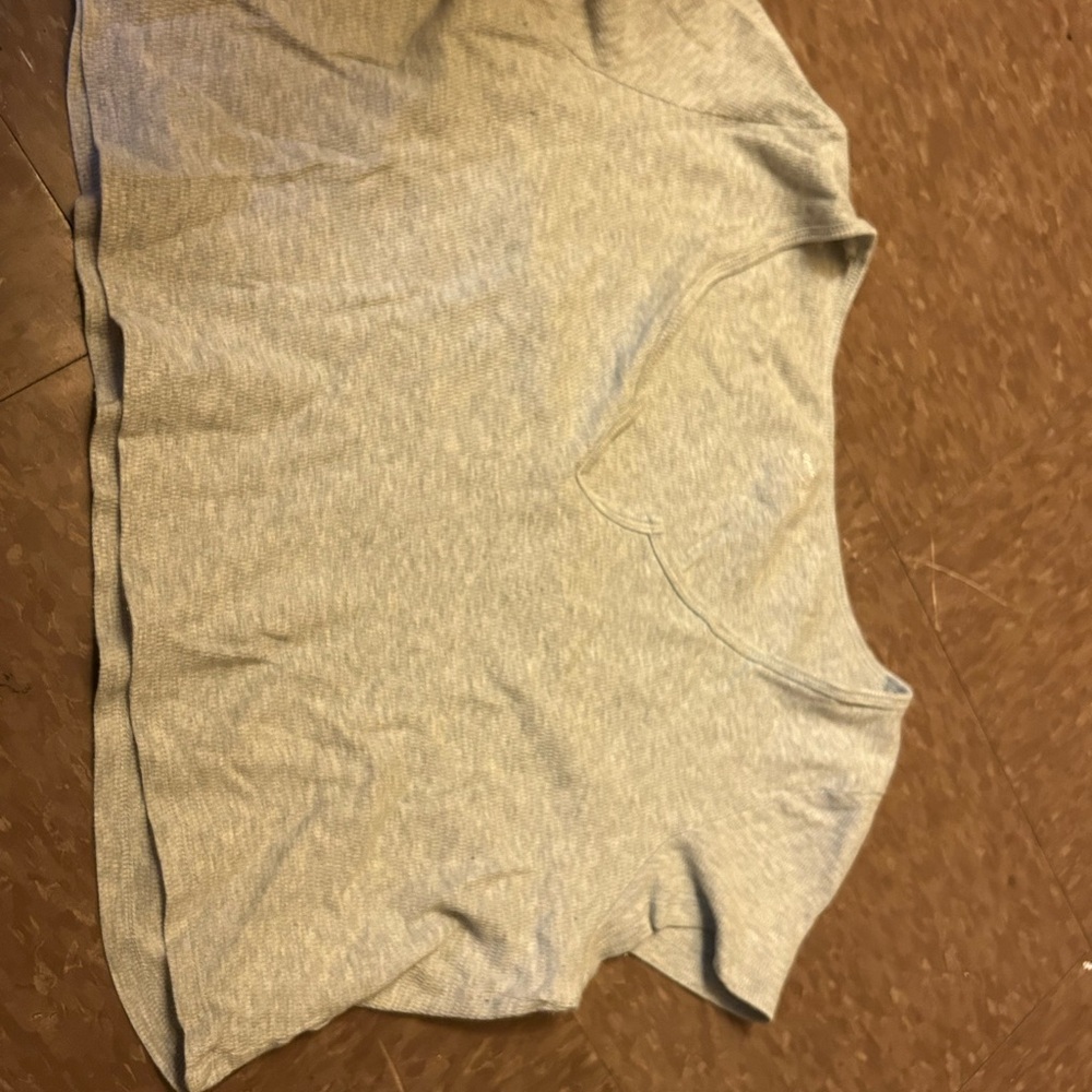 Gray V-Neck Short Sleeve Top